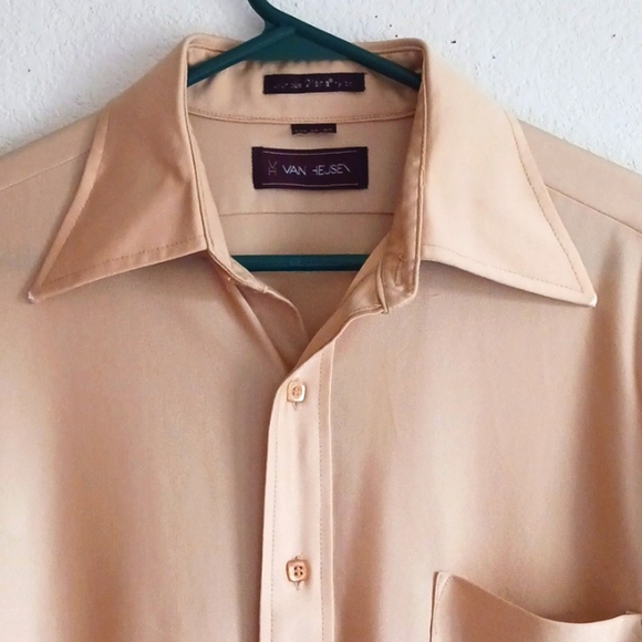 Vintage 70s Van Heusen nylon button down retro shirt - Picture 6 of 11